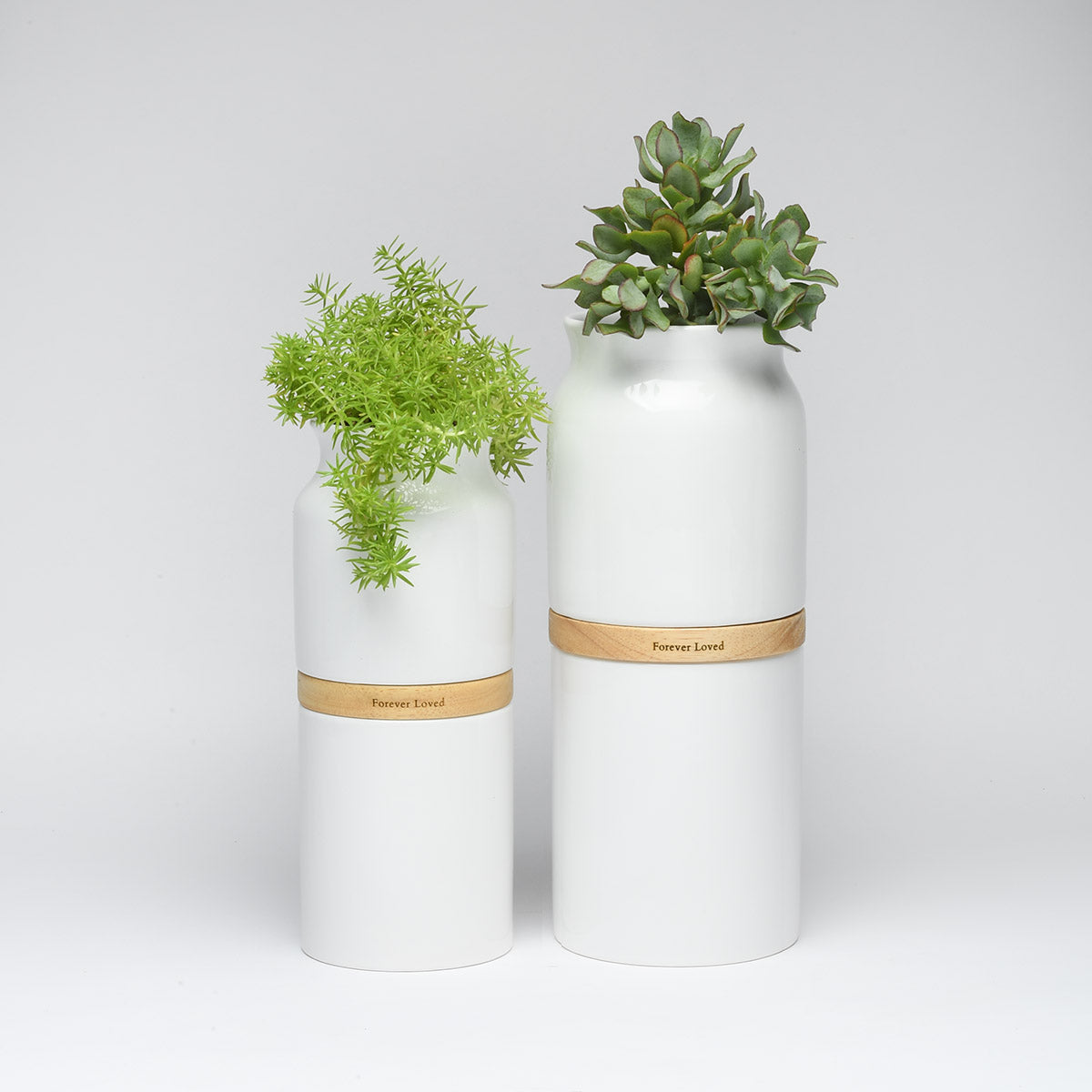 Vega Vase Urn: White With Light Wood