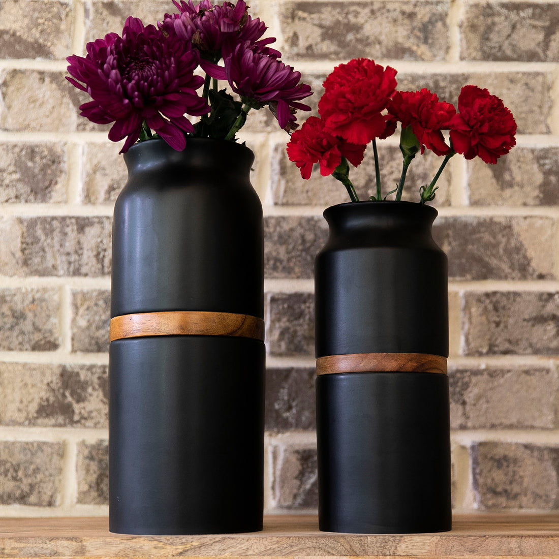 Sky Urns Pet Urn Vase: Black with Dark Wood